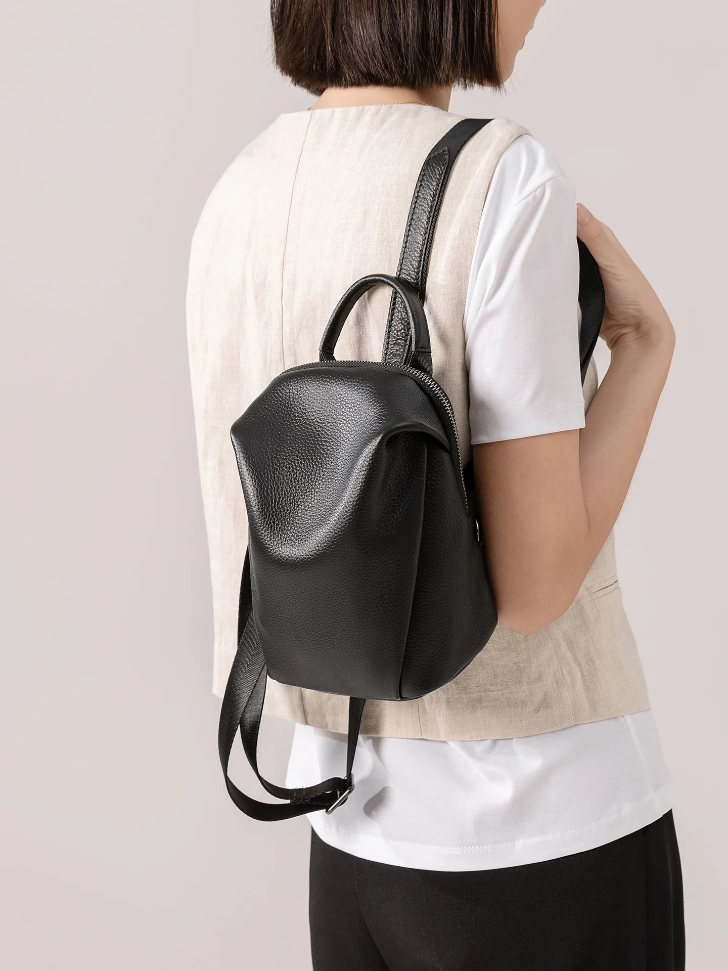 mochila-ligera-de-cuero-para-mujer-de-alta-calidad-piel-de-vaca-de-primera-capa-estilo-casual-y-moderno-forma-de-con