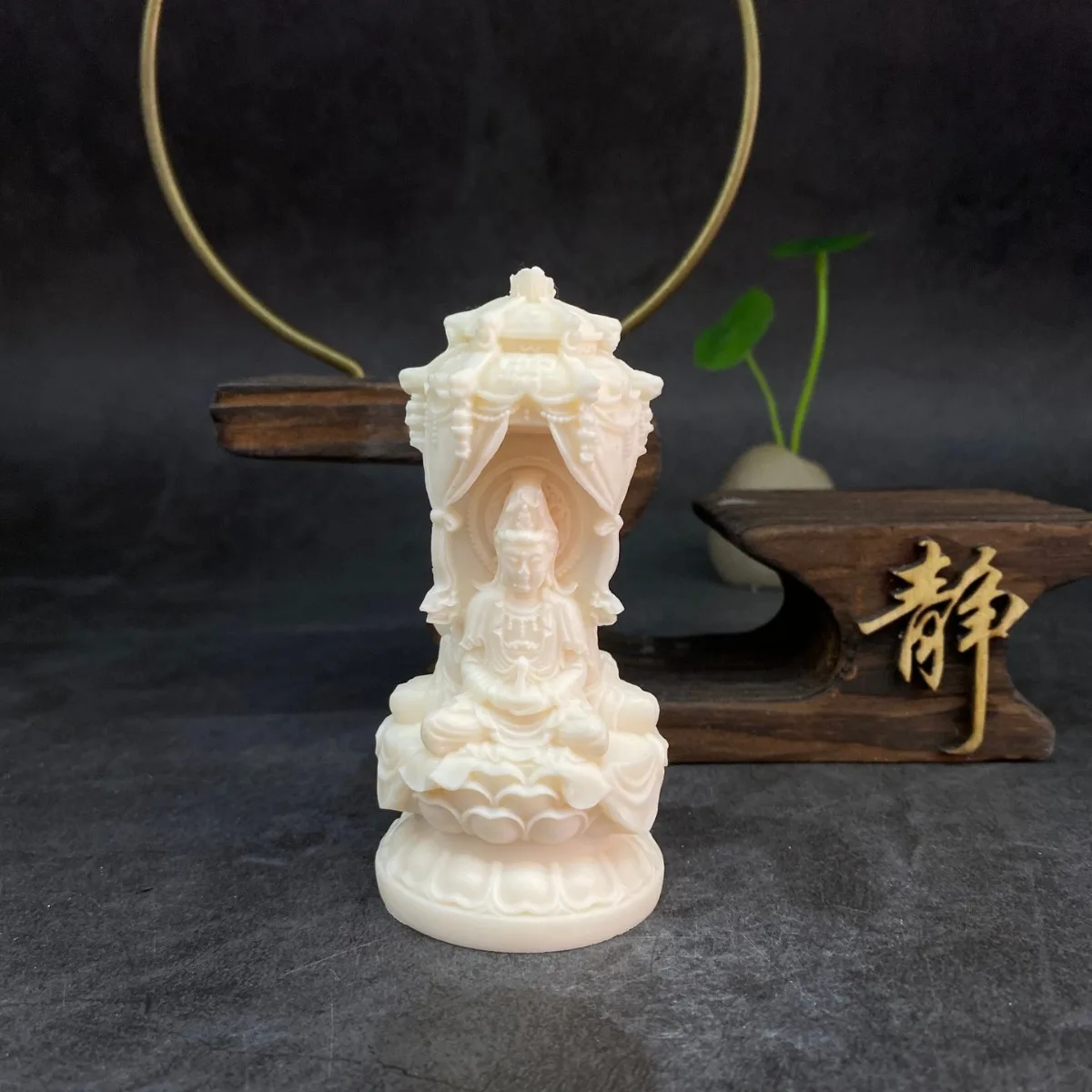 Natural Ivory Nut Carved Three Saints Stupa Tea Pet Figurine Car Desktop Home Decor Craft Ornament