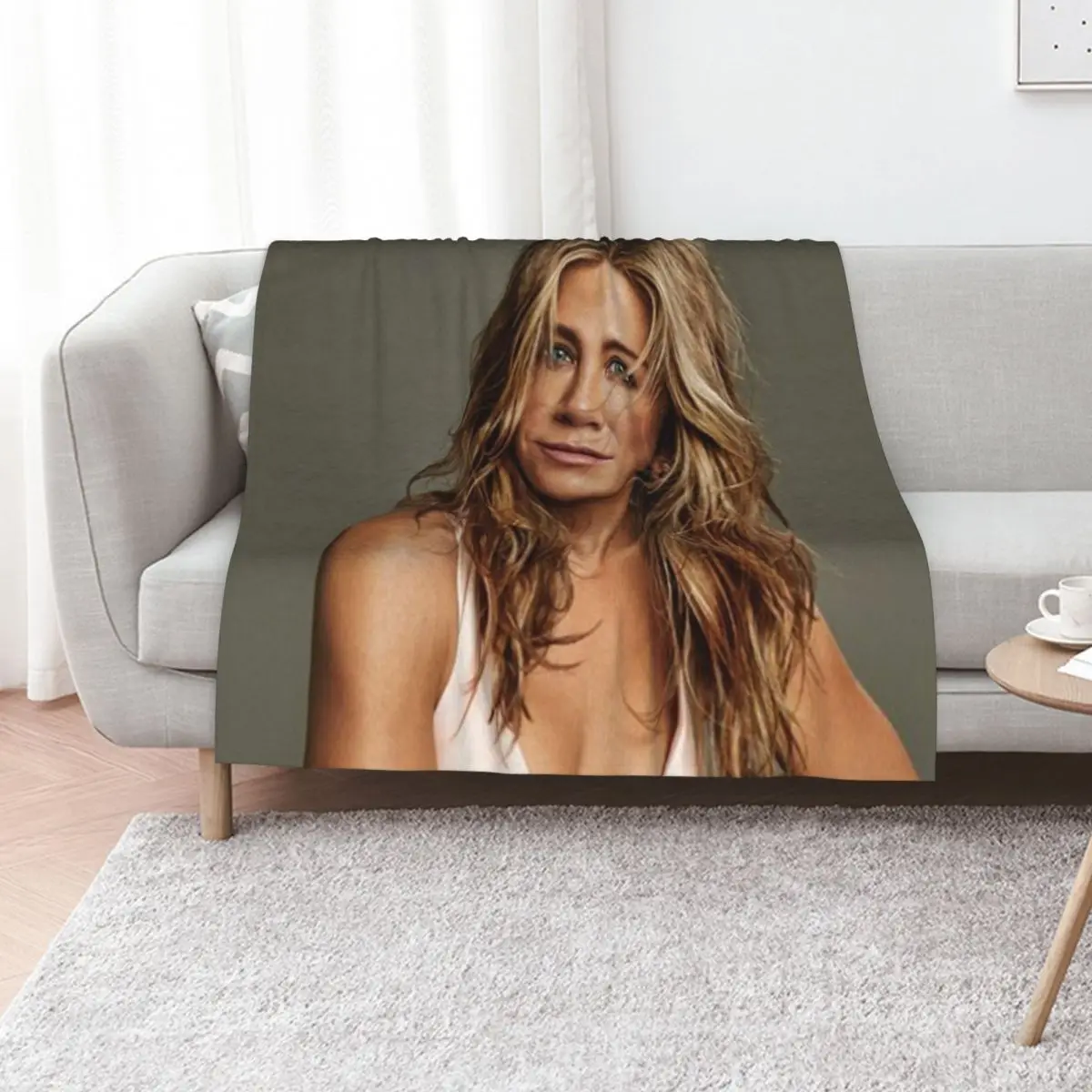 

Jennifer Aesthetic Movie Throw Blanket Flannels Quilt anime Decorative Throw Blankets