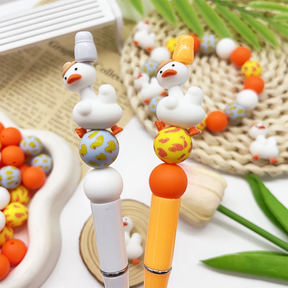 33Pcs White Cute Duck Silicone Beads Set - Suitable for DIY Keychains, Bracelets, Decorative Pens, and Pendants - Ideal as a Gift