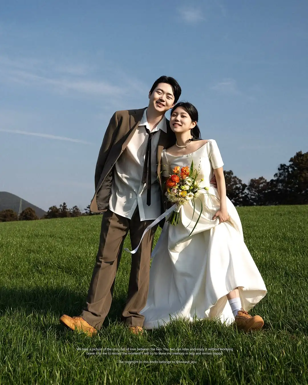 MODX Elegant A-line Short Sleeves Wedding Dresses Scoop  웨딩드레스 Satin  Korea Photoshoot Floor-Length Customised Bride Gown 2025