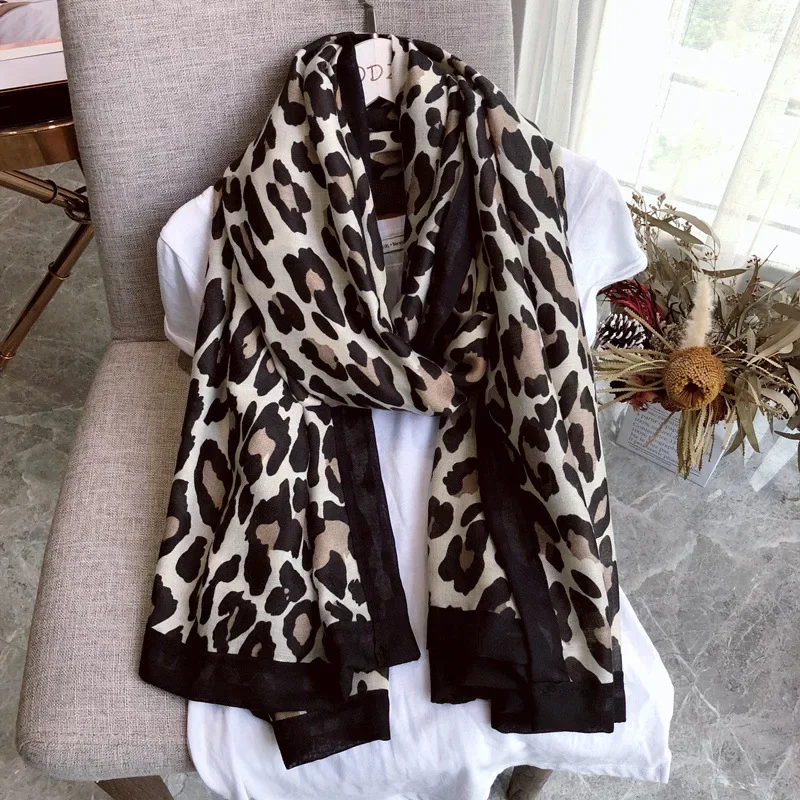 Fashion Design Sexy Leopard Dot Tassel Viscose Shawl Scarf High Quality Neckerchief Autumn Winter Foulards Muslim Hijab Sjaal