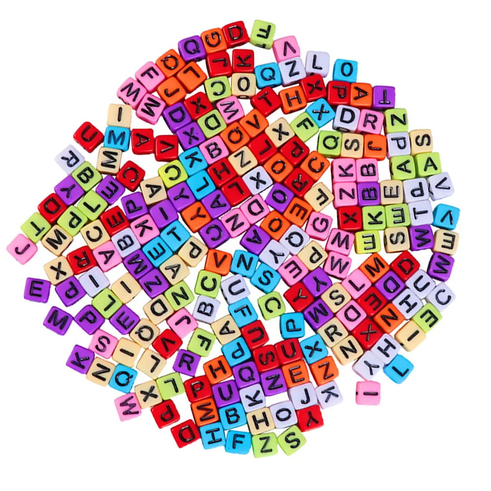 800 pezzi di lettere dell'alfabeto fai da te per braccialetti creazione di gioielli accessori fai da te quadrati in plastica durevole perline artigianali lettera inglese