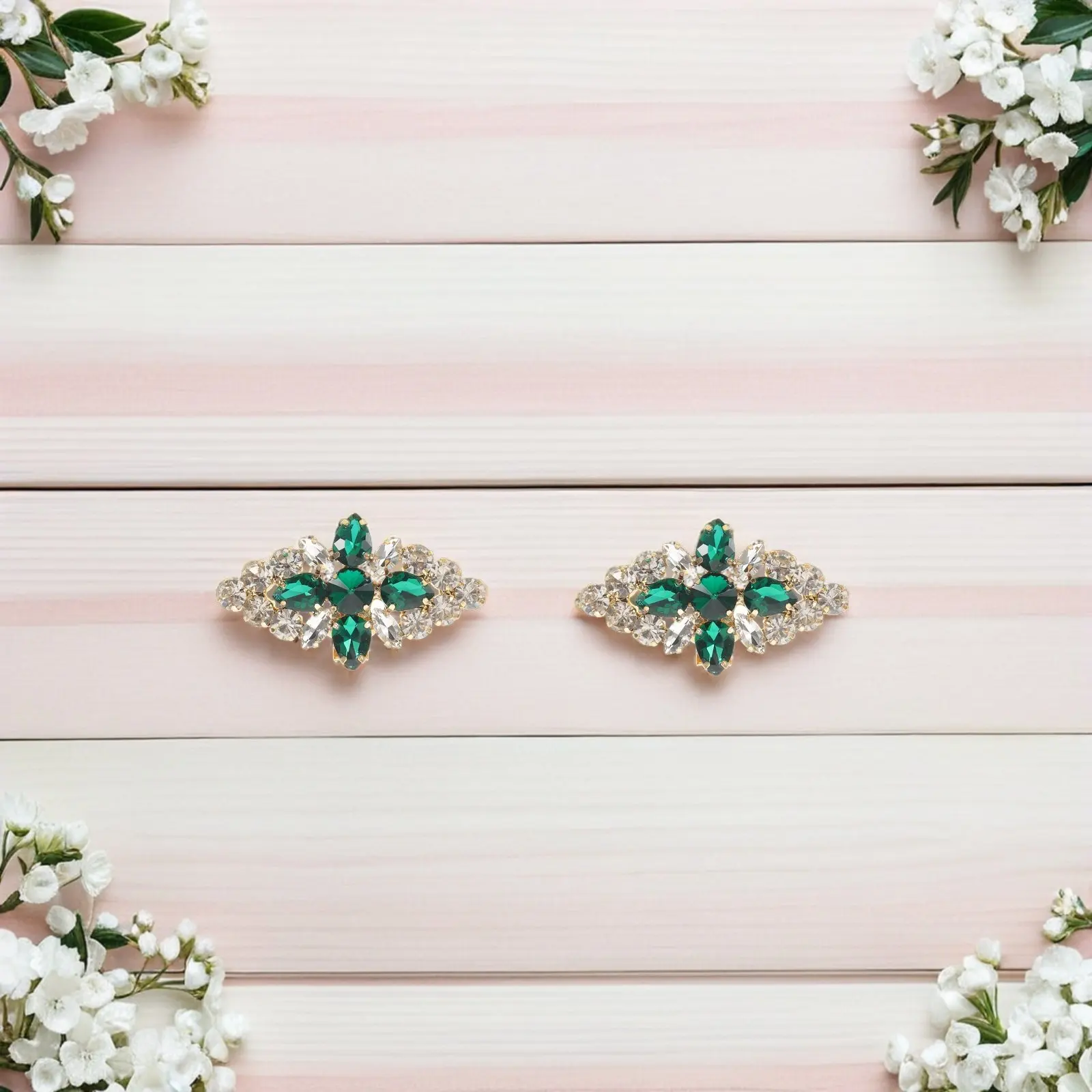 

2Pcs High Heel Shoe Buckles Metal Flower Clips Detachable Bridal Wedding Shoe Charms Decorative Accessories for Women Formal