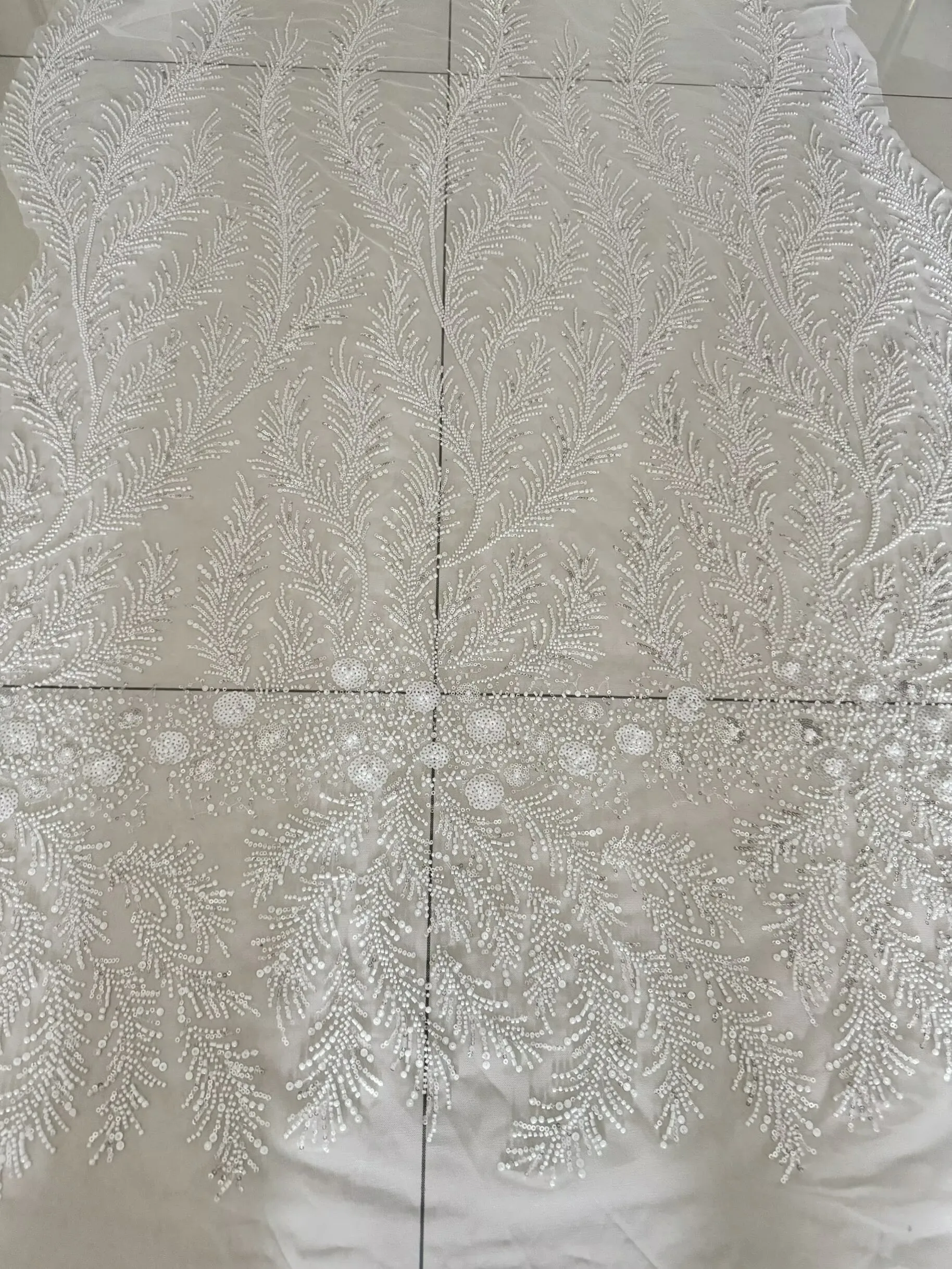 White Beaded Pearl Crystal Seq - огляд і ціна Crystal Mesh Fabric