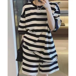 Shorts Set Summer Stripe Loose Vintage Short Sleeve T-shirt and Shorts Tracksuit Two Piece Set Korean Style Casual Women Suit