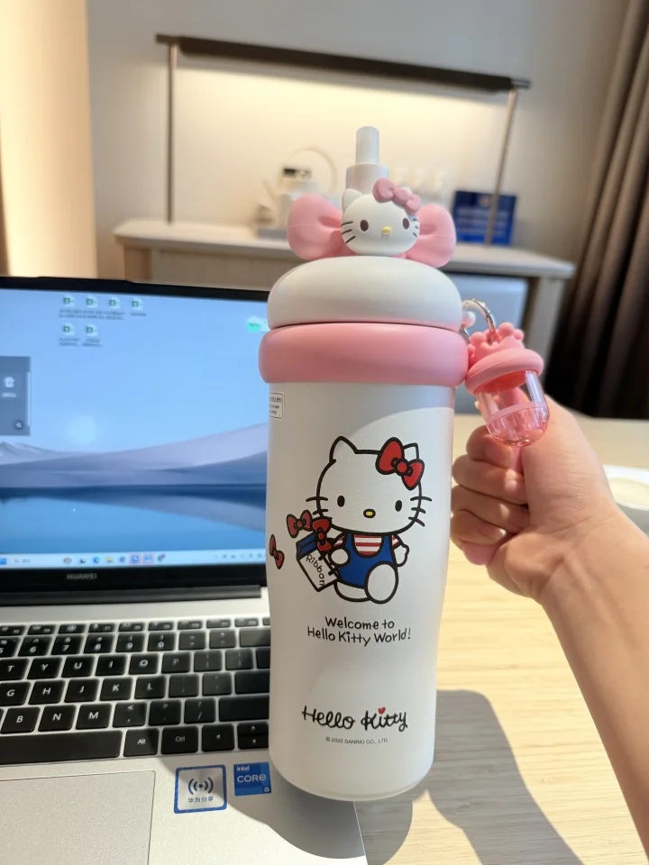 

Чашка для льда Hellokitty Sanrio, красивая уличная кружка Kuromi Pochacco большой емкости, студенческая присоска, подарок на день рождения