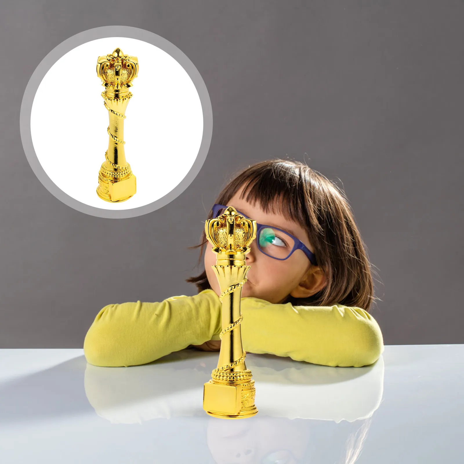 Resin Trophy Chic Exquisite Delicate Prize Award Company Activity Competition Small Compact Sports Multi-Function Trophy