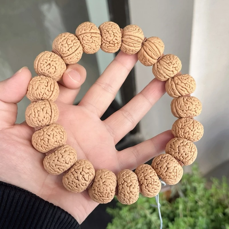 UFO-shaped short-stemmed yellow-skinned bracelet with ant pattern, collectible mountain peach stone hand pe