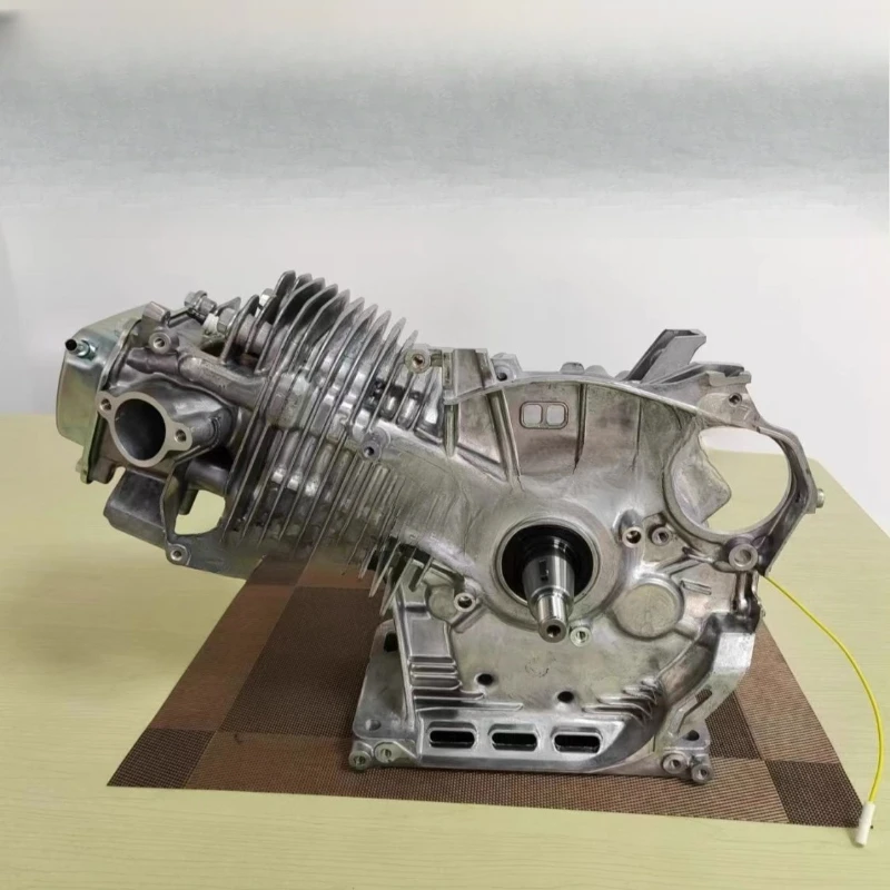 

D12000IE engine assembly