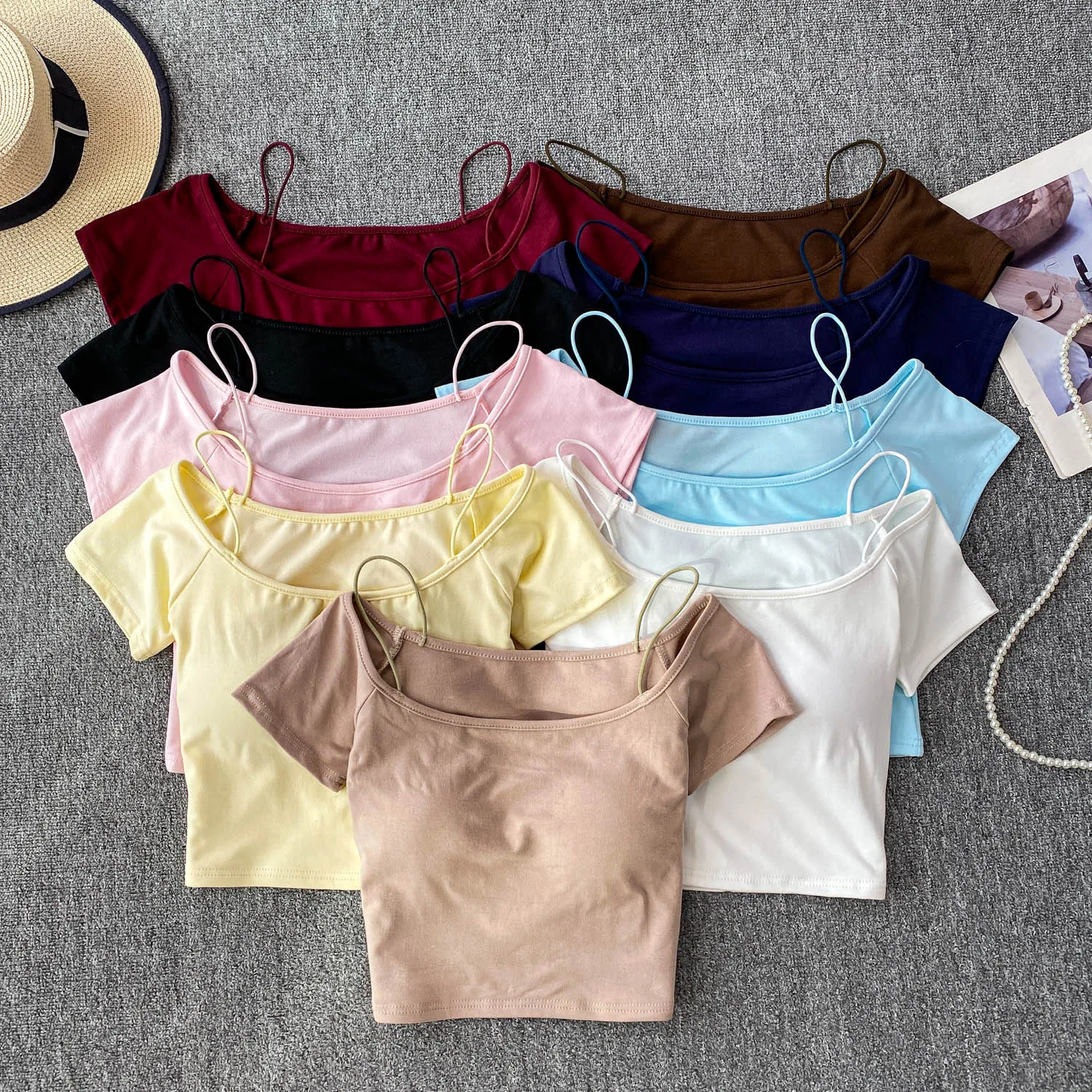 

Сексуальная трикотажная футболка Pure Desire на одно плечо, женская новинка 2025 года, топ с накладкой на грудь, утягивающий топ или длина