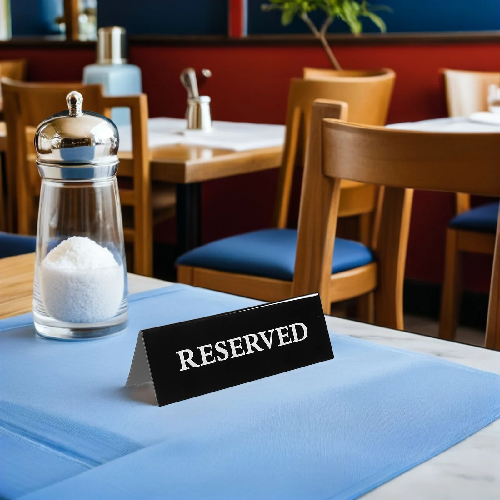 

6Pcs Crystal Clear Acrylic Reserved Signs for Wedding Tables Tent Style Seat Reservation Cards Stable Design Banquet Party