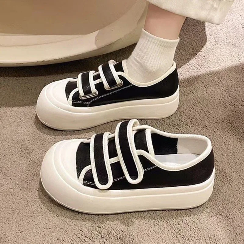 Thick Soled Little White Flat Shoes Women 2024 New Velcro White Canvas Shoes Ugly Big Head Shoes Cookie Sole Single Shoes