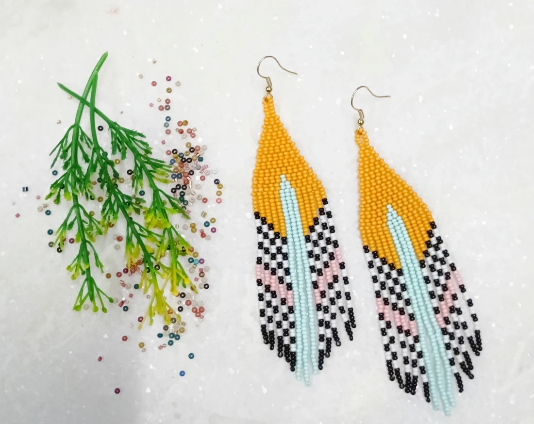 Bohemia Rice bead earrings Alloy Versatile Gradient color Geometry Arrow Water drop Simple  Hand-woven Tassel Beaded earrings