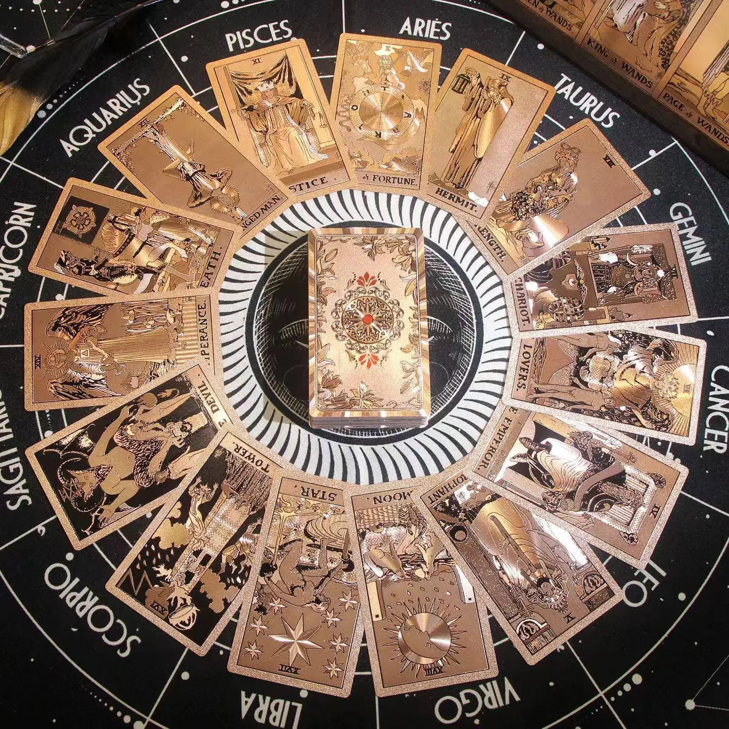 jeu-de-cartes-de-tarot-en-pvc-estampe-or-ensemble-complet-pour-debutants-collection-professionnelle-de-78-cartes-cartes-de-tarot