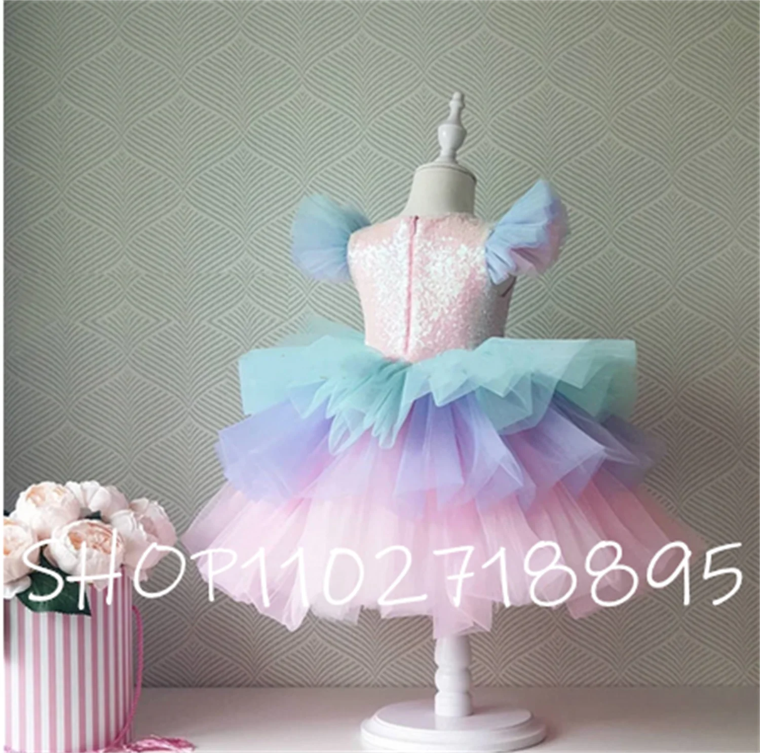 

Colorful Puffy Tulle Infant Girls Dress Knee Length Shiny Sequins O Neck Princess Party Gown Kid First Birthday Dress