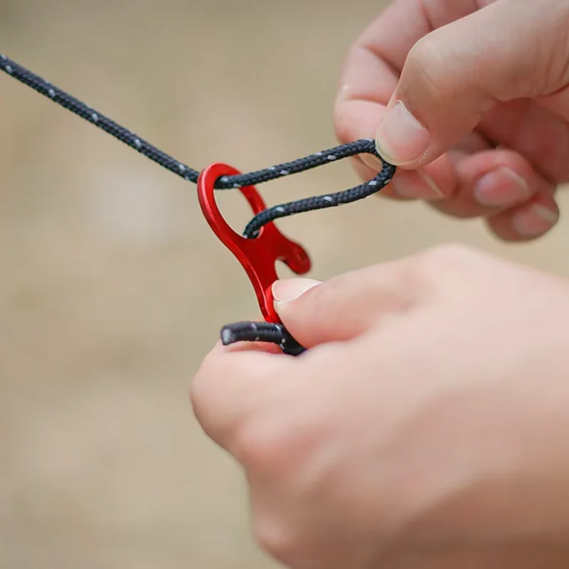 Outdoor Camping Guy - 軽量 3 穴スネイルガイラインアジャスターテント風ロープファスナーアンチスリップコードテンショナー屋外キャンプ用品