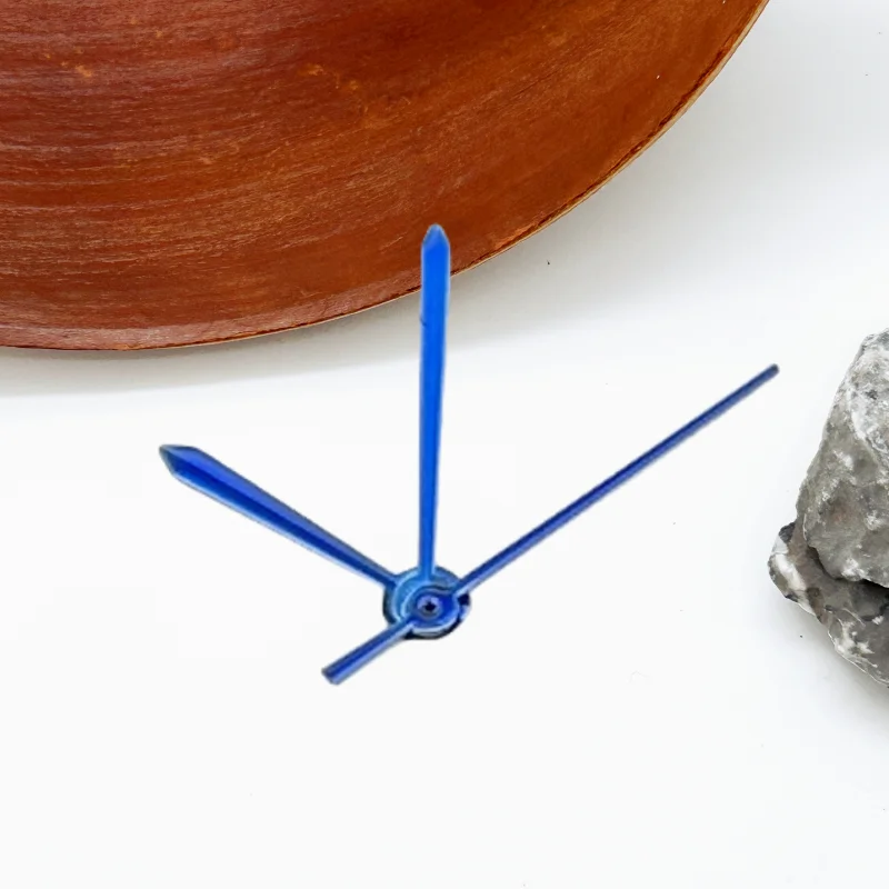 สีฟ้าสีดําตัวชี้สีเขียวส่องสว่างนาฬิกามือสําหรับ Catier Sandoz ญี่ปุ่น NH35 NH36/4R/7S การเคลื่อนไหวอัตโนมัติอุปกรณ์เสริม