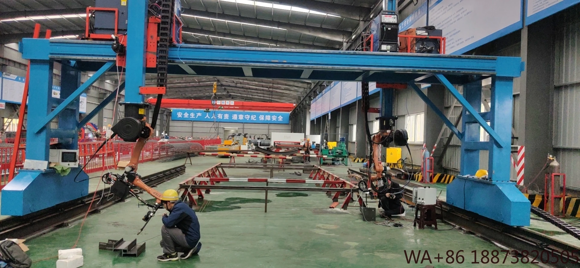 روبوت صناعي ذراع آلي تسليم وحام صناعي أنبوب فولاذي روبوت لحام الأنابيب