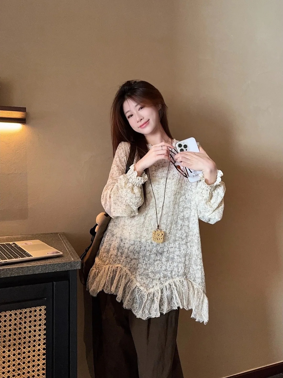 

Retro Floral Lace Shirt Women's Loose Long Sleeve Casual Style Spring Summer New Fashion Slimming Sun Protection Top Trendy