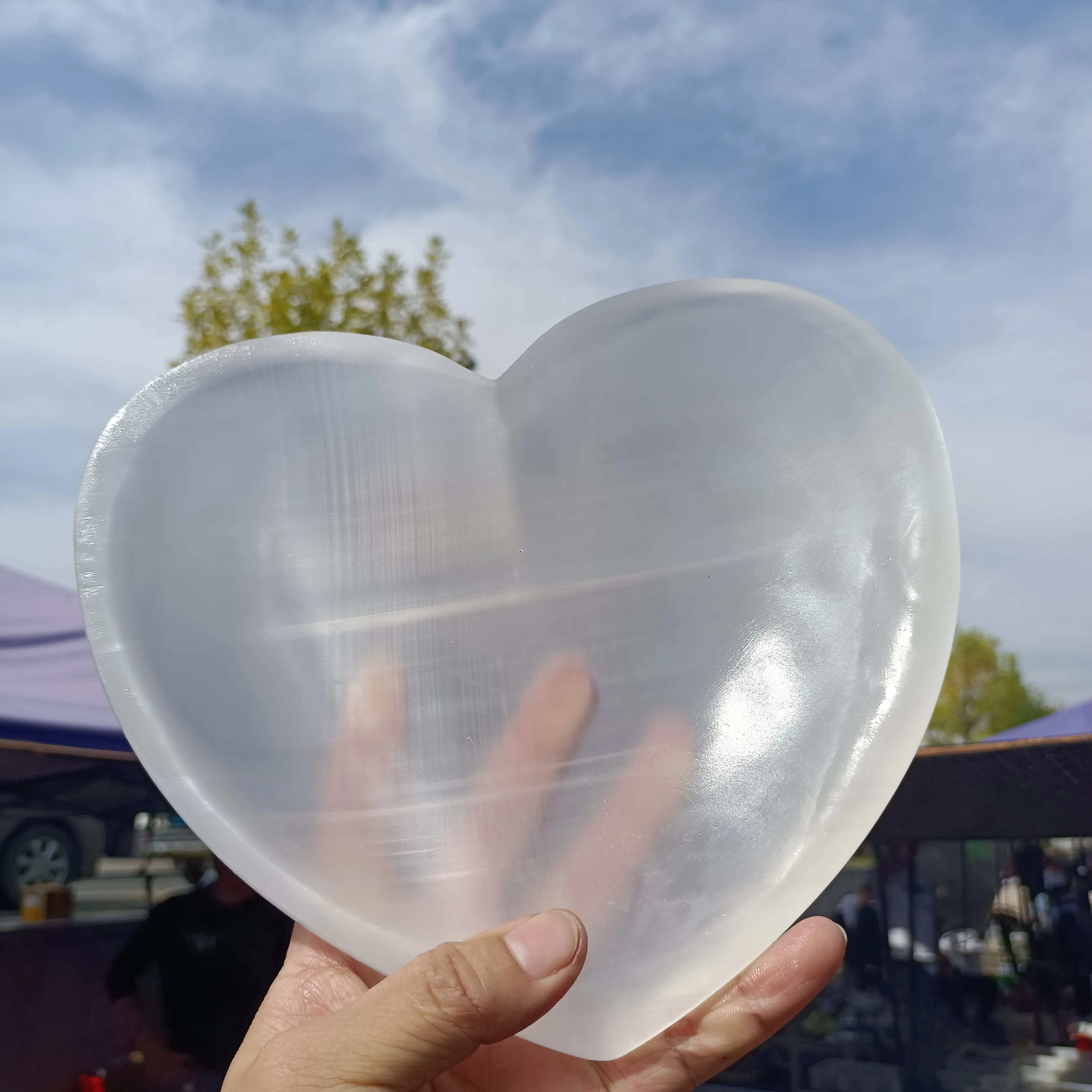 Natural Transparent Gypsum Heart,Quartz Crystal Ore Carved Heart-Shaped Bowl,Mineral Reiki Healing Stone,Degaussing Decor