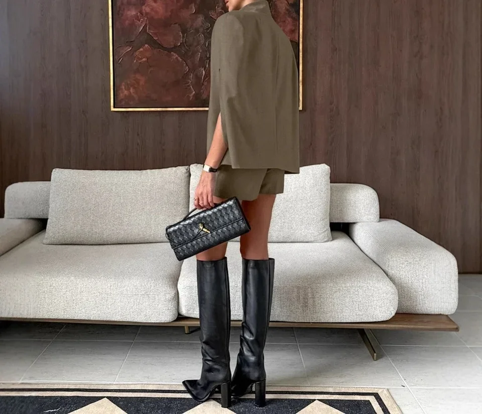 Retro Khaki Top Shorts Suit Women's Niche Design Sleeveless Stand-up Collar Cloak Vest Two-piece Setc