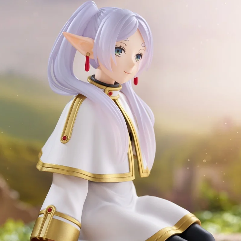 

Taito Frieren: Beyond Journey's End Frieren Чемодан Сидячая поза Фигурка Статуя Настольное украшение Орнамент Модель Подарок