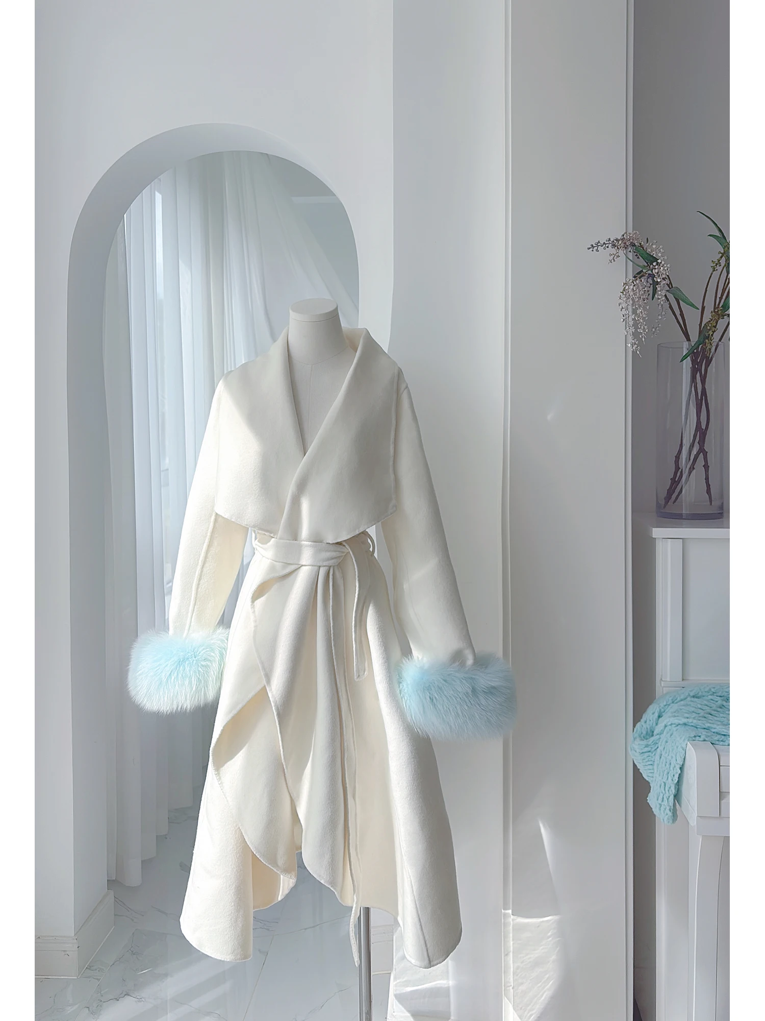 

D Studio Ice Queen Milk White Full Wool Handmade Double-Sided Woolen Coat with Sve Large Collar Thi Winter Outerwear