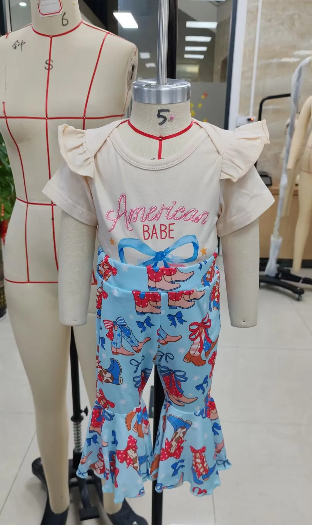 

Baby Girl 4th of July Outfits Short Sleeve Romper with Boot Bow Pattern Flare Pants and Bow Headband 3 Pcs Set