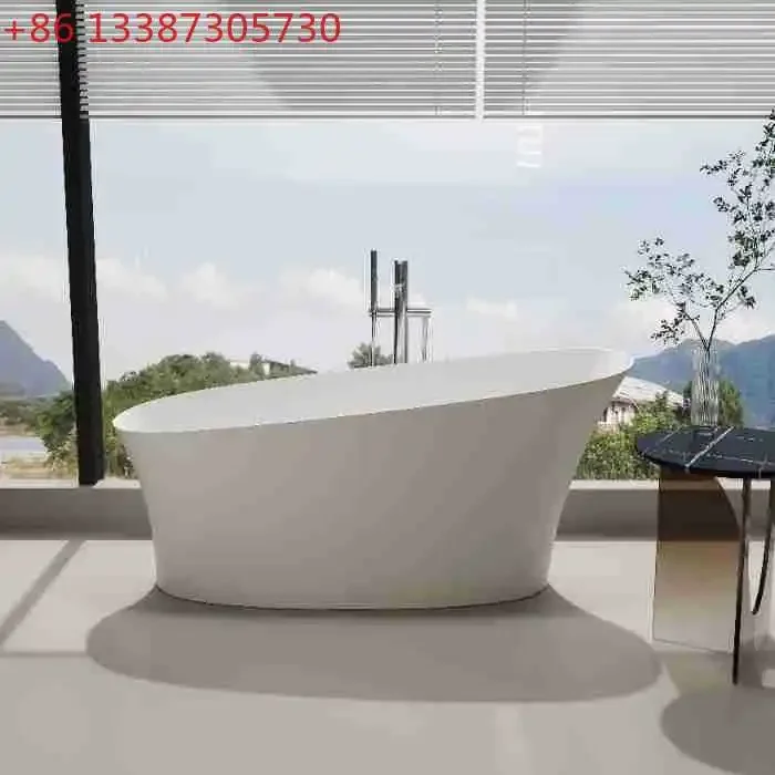 

Необычная асимметричная ванна из искусственного камня большой вместимости для дома