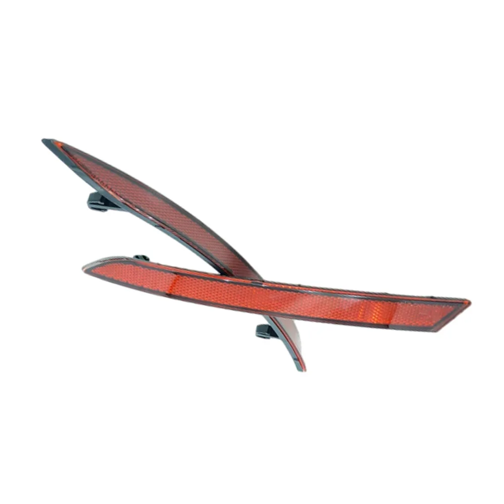 Car Rear Bumper Red Reflective Warning Signal Reflective Strip For VW Passat CC 2008 2009 2010 2011 2012 3C8945105B 3C8945106B