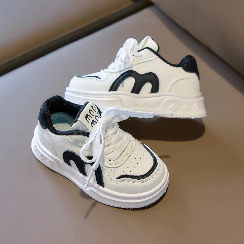 

Весенняя спортивная обувь на мягкой подошве, повседневные белые туфли, новая детская обувь для скейтборда для малышей