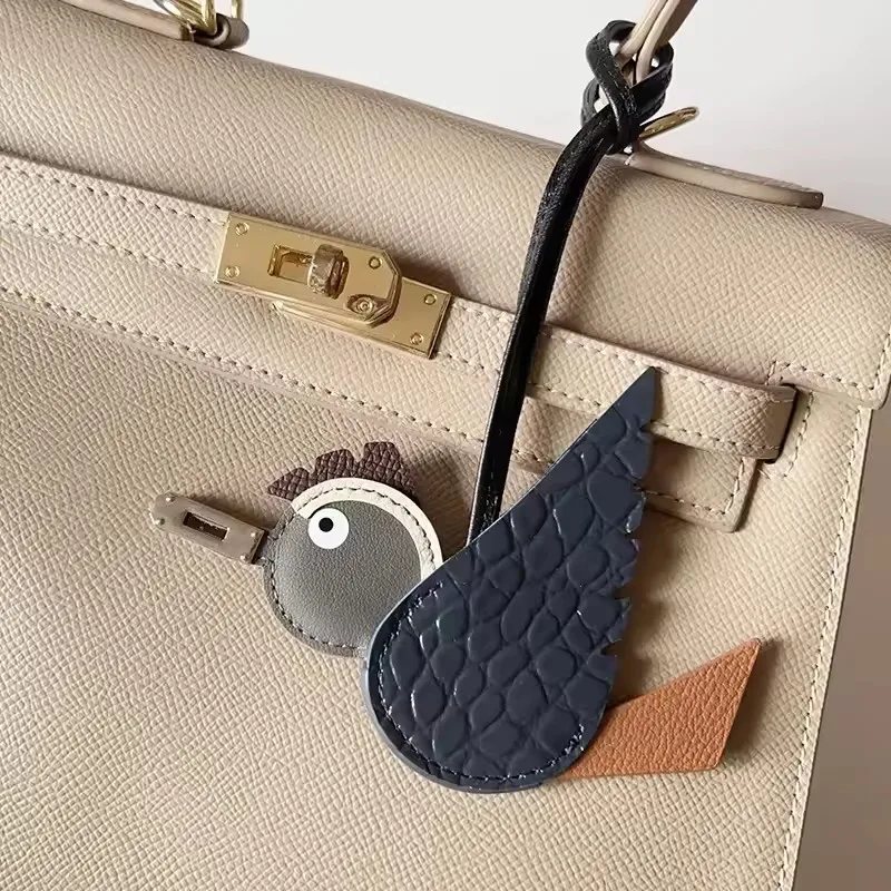 2025 Decorative New Cartoon Little Bird Keychain Accessories Car Pendant Diy Bag High Quality Real Cowhide Leather Bird Pendant