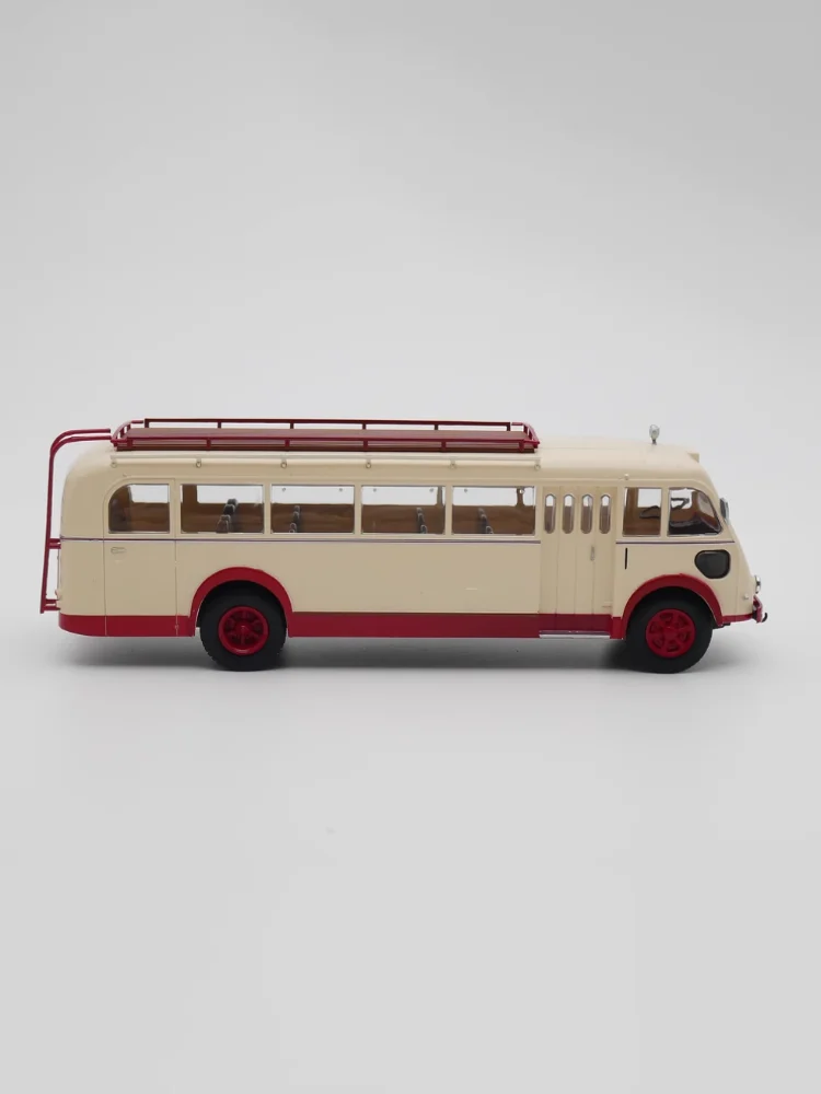 Diecast 1:43 scala 215 D 1946 modello di veicolo in lega di autobus finito collezione di simulazione decorazione regalo giocattoli Display