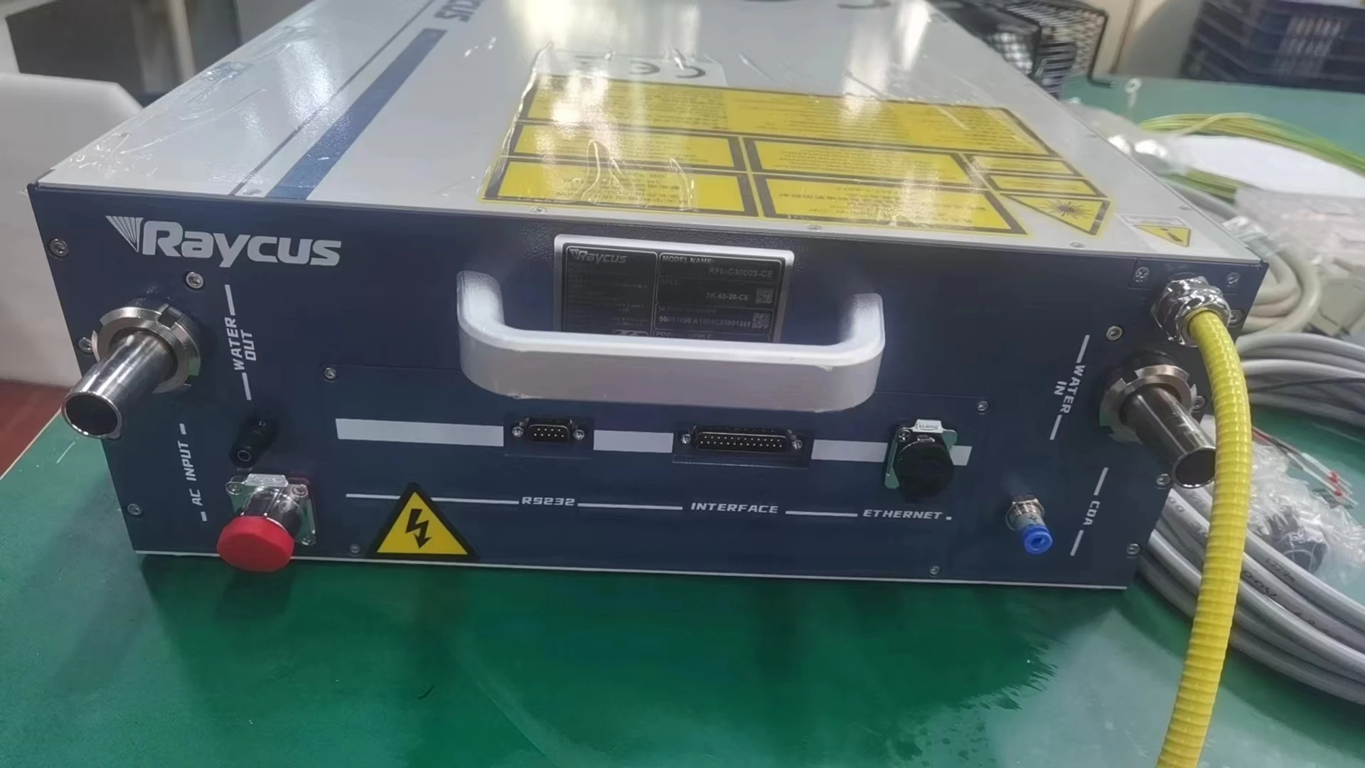 High Quality 1500W 2000W 3000W Raycus Laser Source For Fiber Laser Cutting Machine