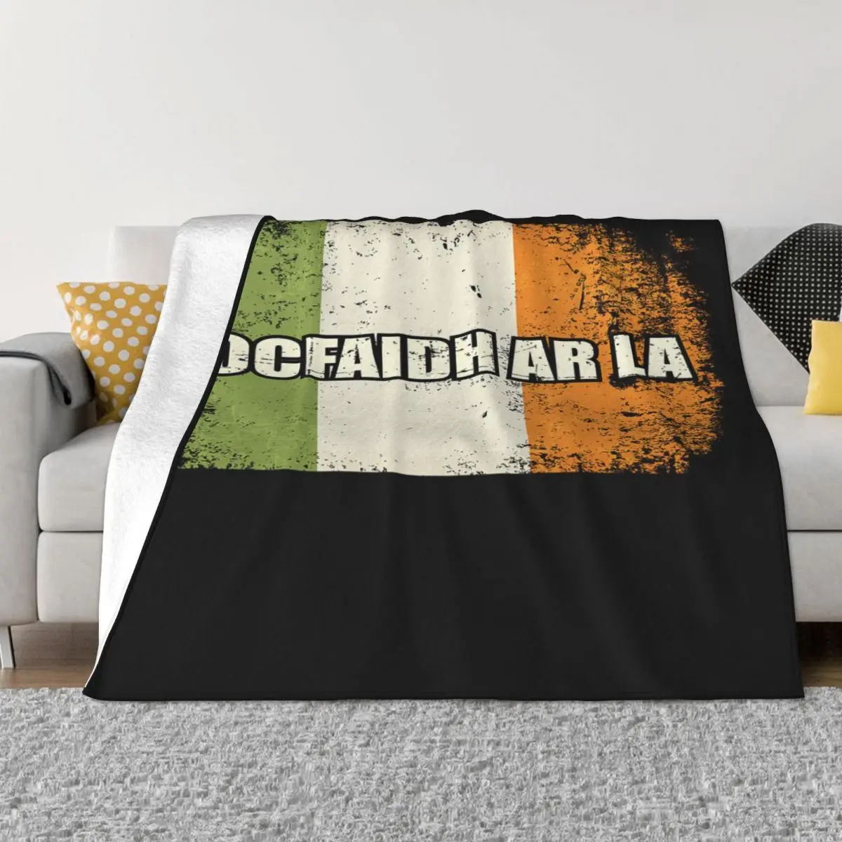 

Tiocfaidh Ar La Irish Flag 1319 Plush Throw Blanket Thin Wadding Blanket Throw Blanket