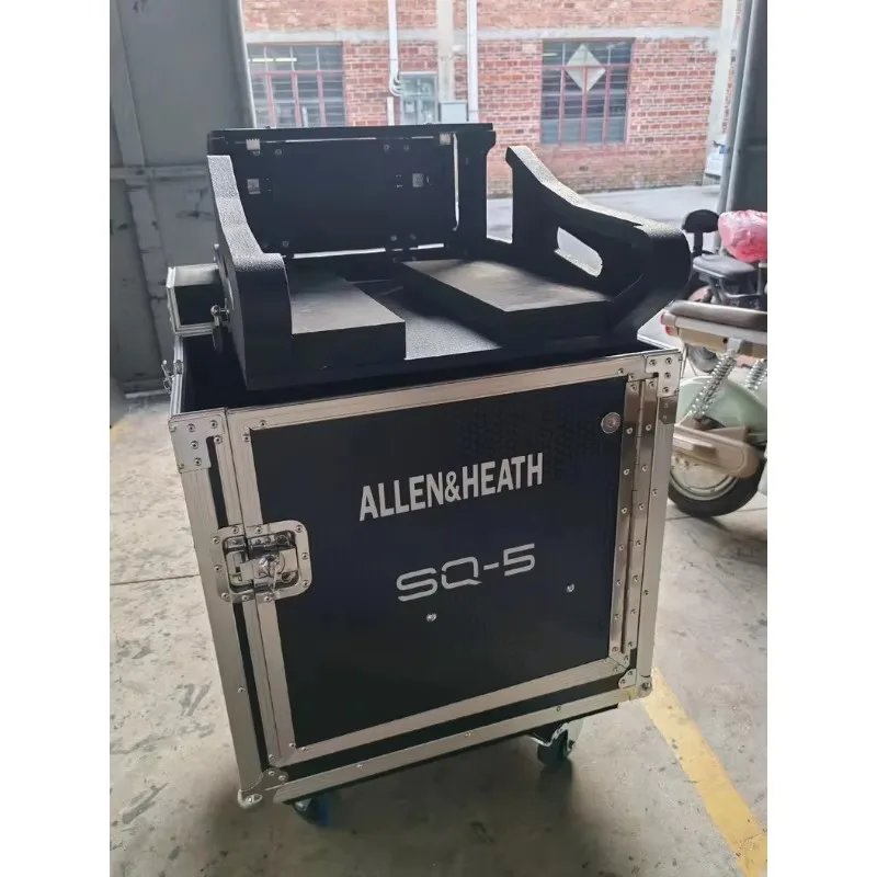 Hydraulic Flight Road Flip Case With Computer Rack For SQ5 Digital Mixer
