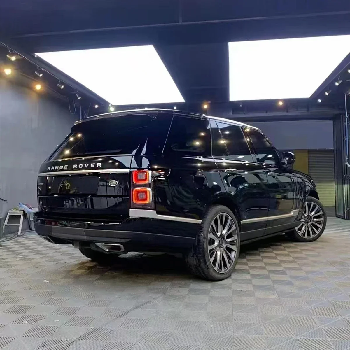 Kit carrozzeria paraurti auto modifica all'ingrosso per Range Rover Vogue L405 2013-2017 conversione in nuovo stile SVA