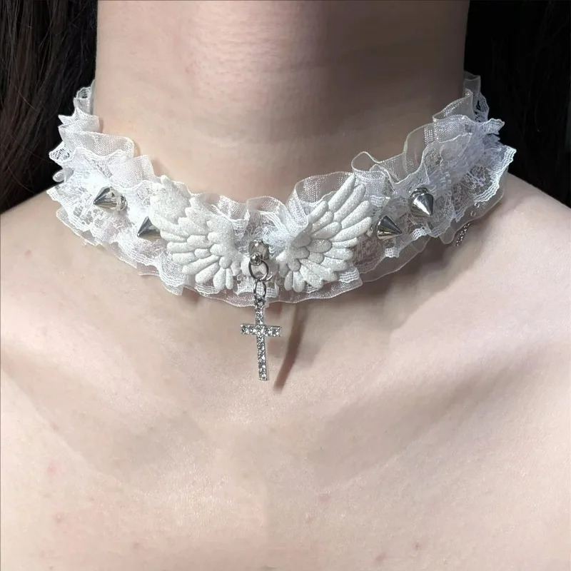 Gothic Lace Wing Necklace Vintage Ribbon Bow Gothic Heart Pendant Collar for Women Girls Sweet Lolita Jewelry New Choker
