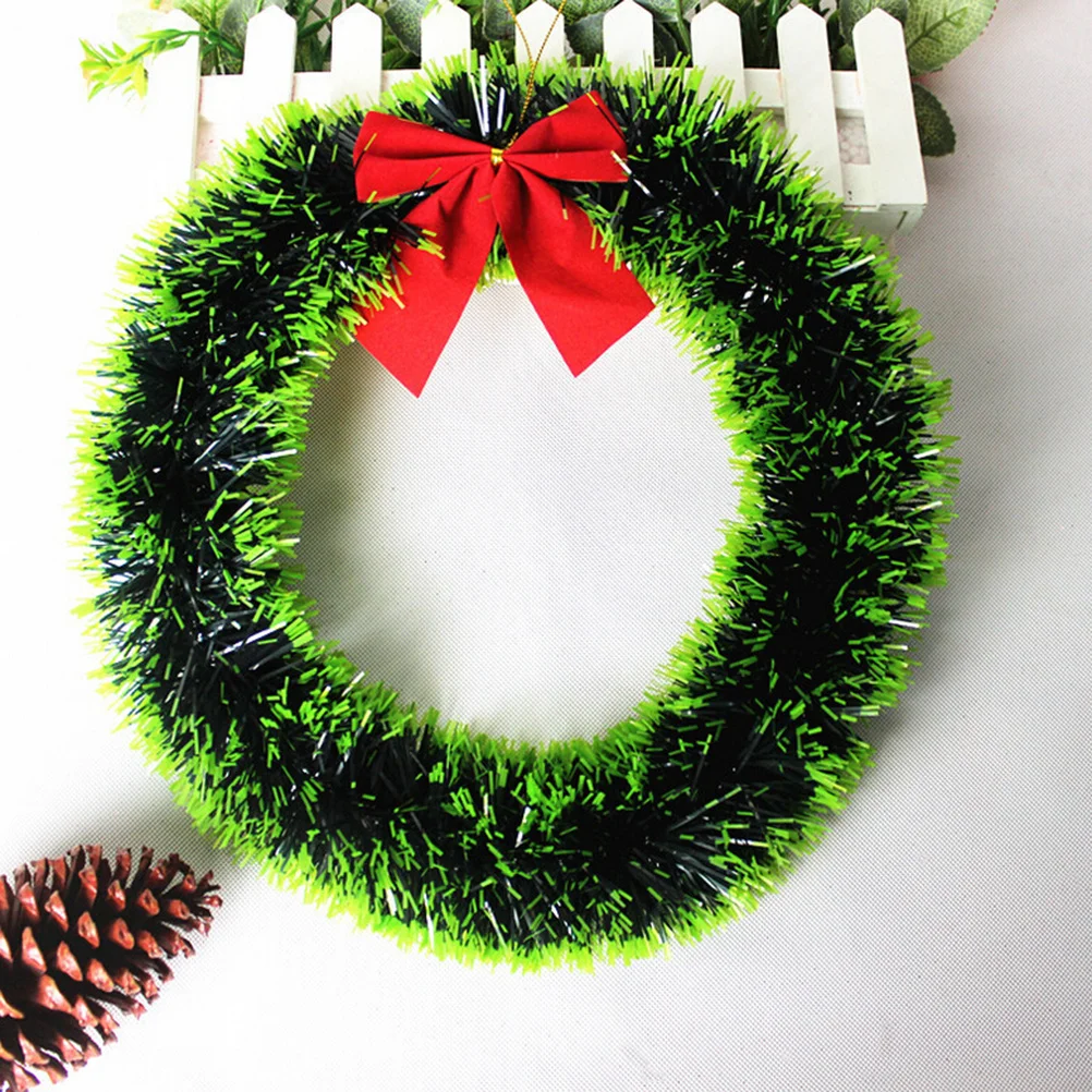 

Lightweight Christmas Wreath with Elegant Green Brim Bowknot Perfect for Portable Hanging Holiday Party Indoor Decoration
