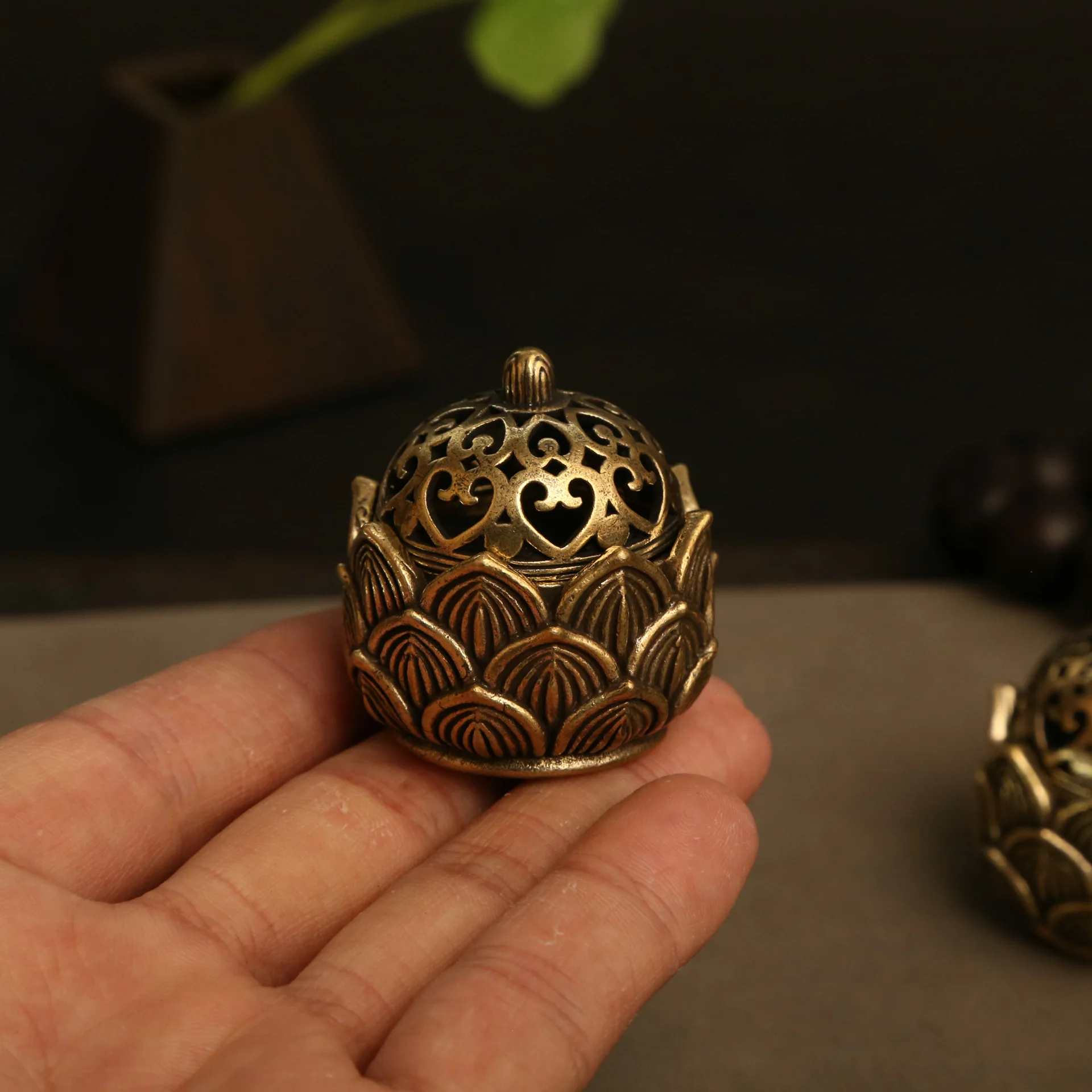1 adet Lotus tütsü koni tutucu, Mini asya Zen dekoru, ev ofis meditasyon hediyesi için küçük çiçek yakıcı