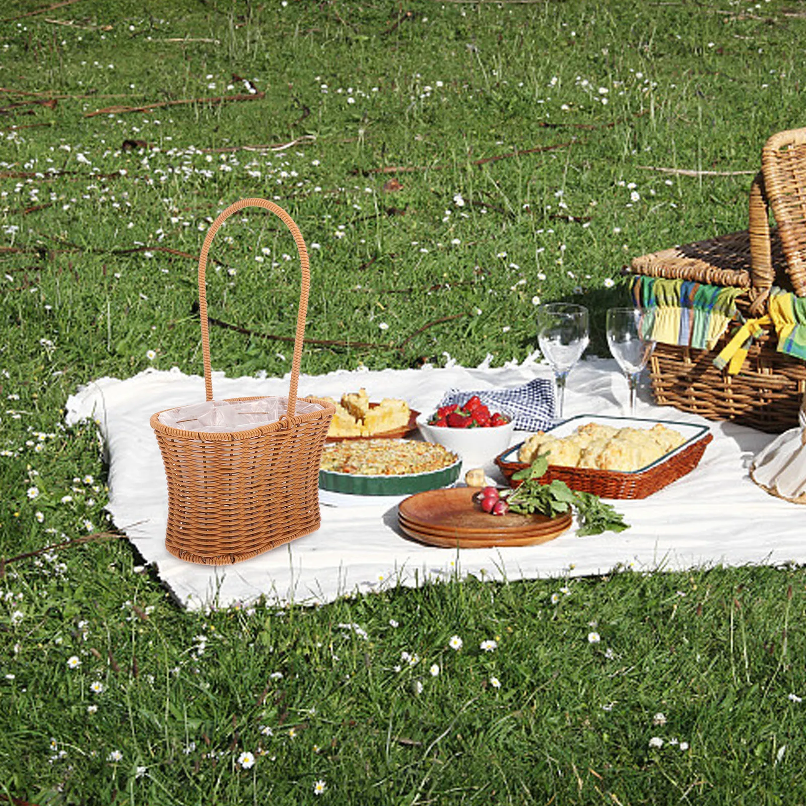 

Lightweight Handmade Woven With Handle Portable Picnic Flower Snack Food Drinks Organizer For Wedding Party Banquet Gift Storage