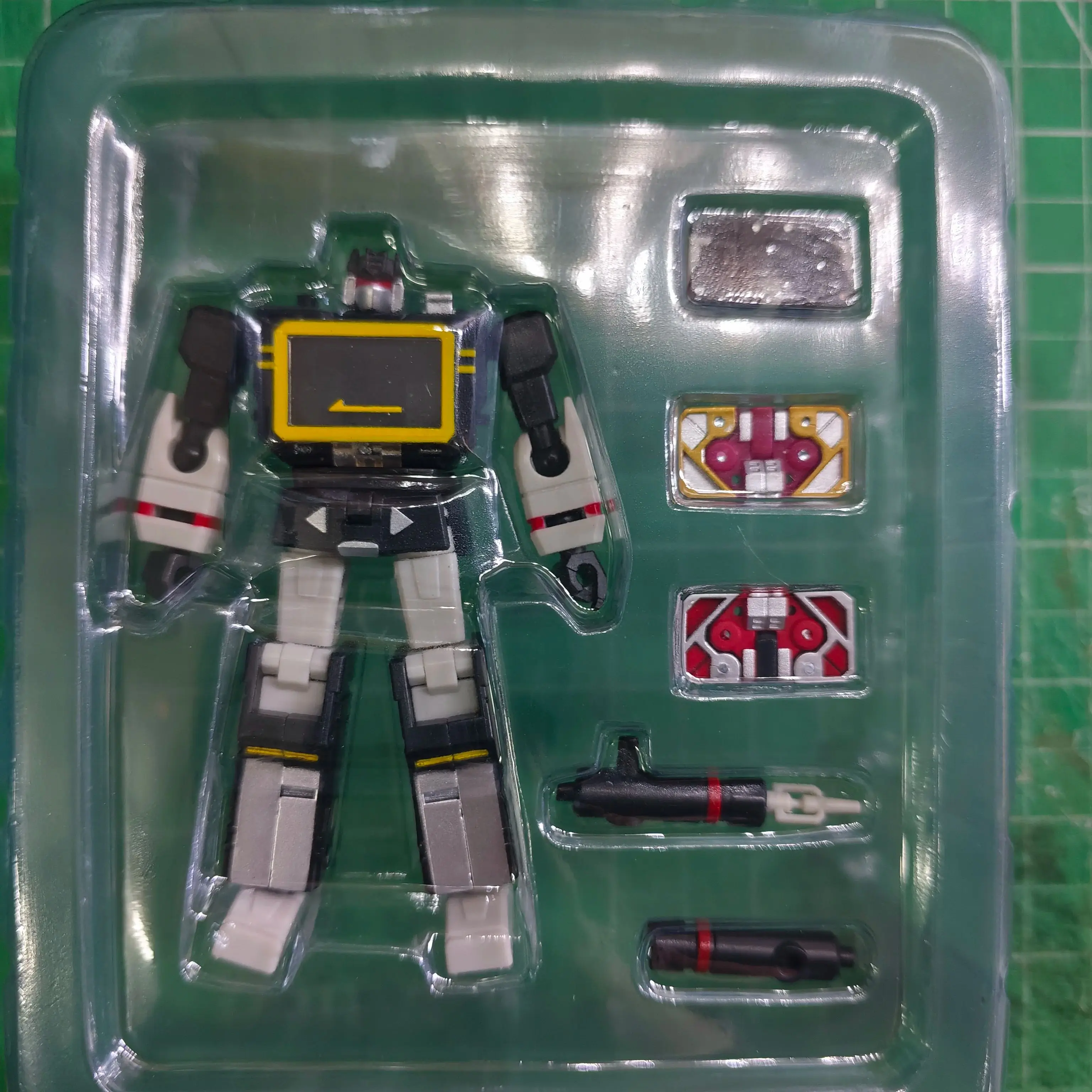 PT-04 Black Soundwave PT04 PT04B Transformation Tape G1 Mini Pocket War KO DX9 Action Figure Robot Toys Kids Gift