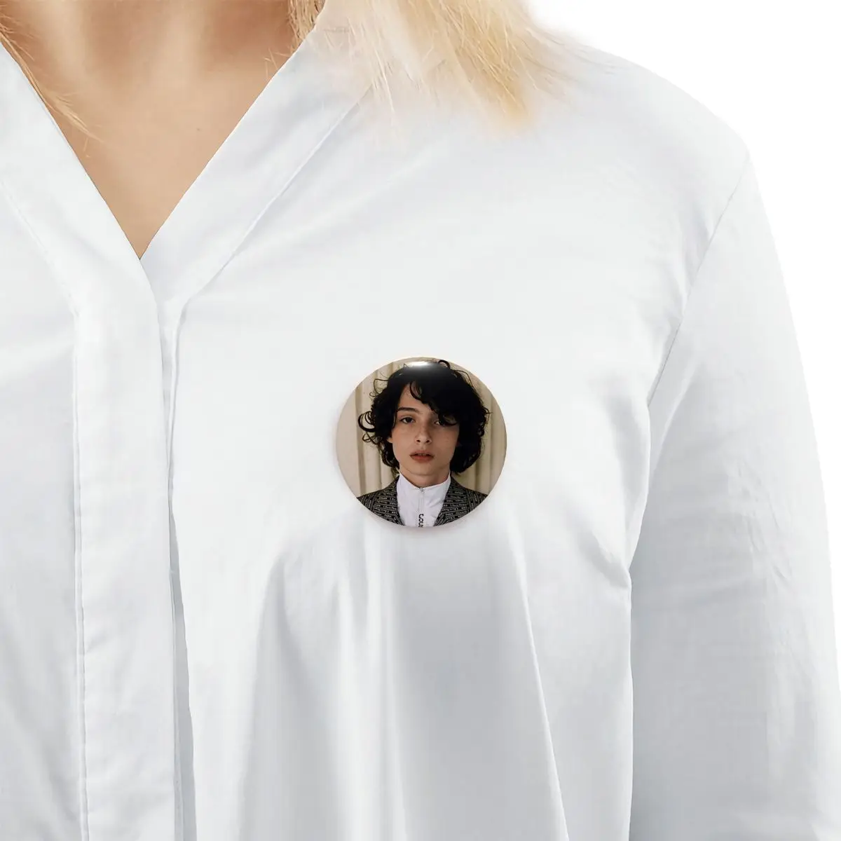 Finn Wolfhard Actor Badge Lapel Pins for Collar Cute Brooches 59mm Soft Button Pin Decoration Gift