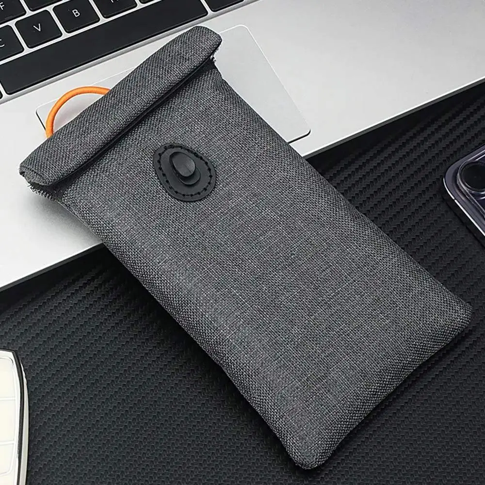 Remote Contro Shielding Signal Blocking Bag Privacy Protect Shockproof Signal Blocker Pouch Anti-Radiation Keyless RFID