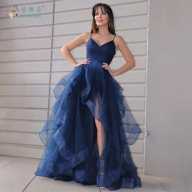 

Роскошные синие женские бретельки с v-образным вырезом, тюлевые многослойные вечерние платья для выпускного вечера, элегантные платья Quinceanera трапециевидной формы