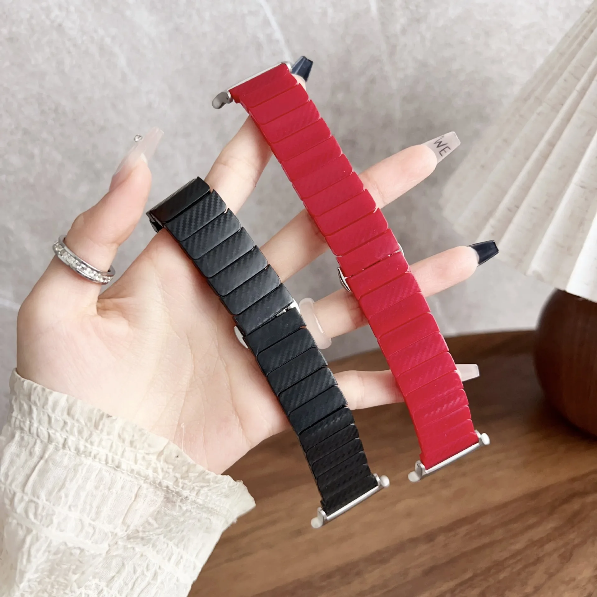 Correa de fibra de carbono para PC, adecuada para Samsung Galaxy Watch 8 Series/Ultra 47mm, correa de fibra de carbono con una cuenta y hebilla de mariposa