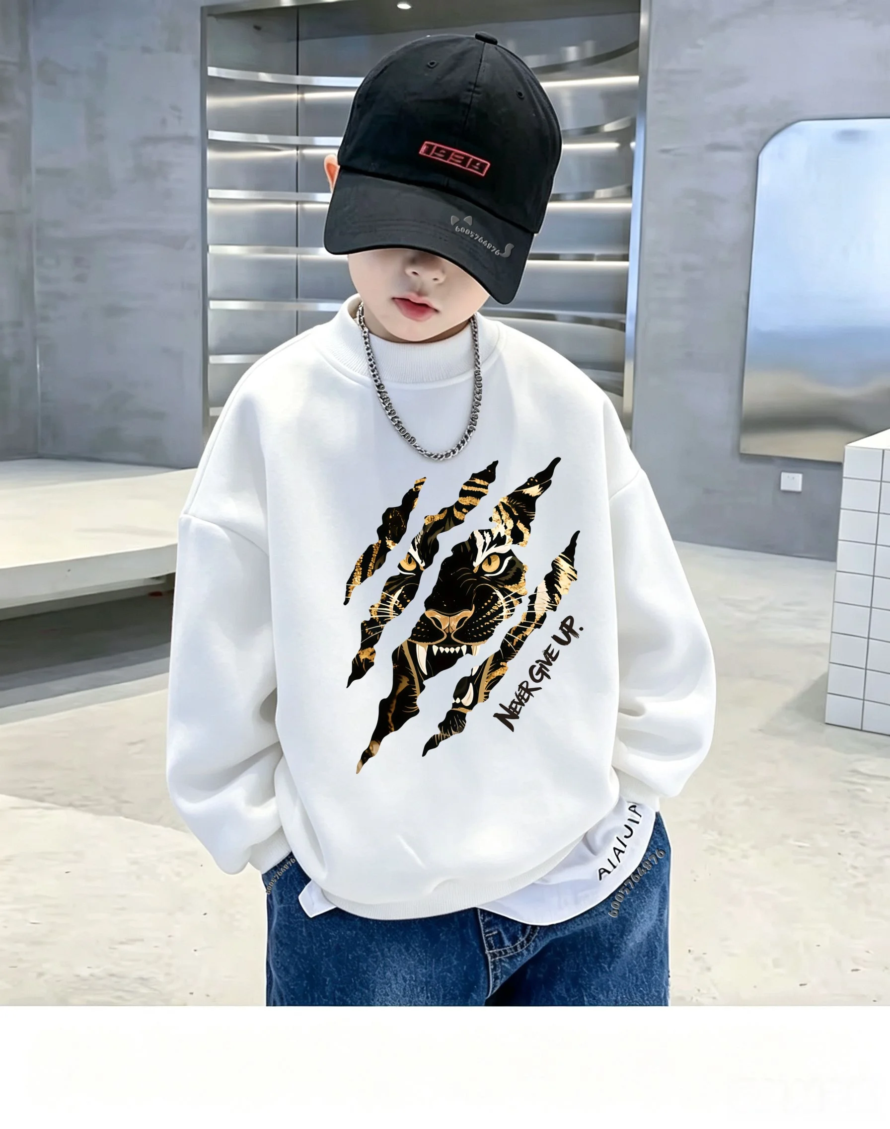 Tiger claw marks on black leopard print -Never Give Up -Letter design -Loose long-sleeved children's pullover for boys and girls