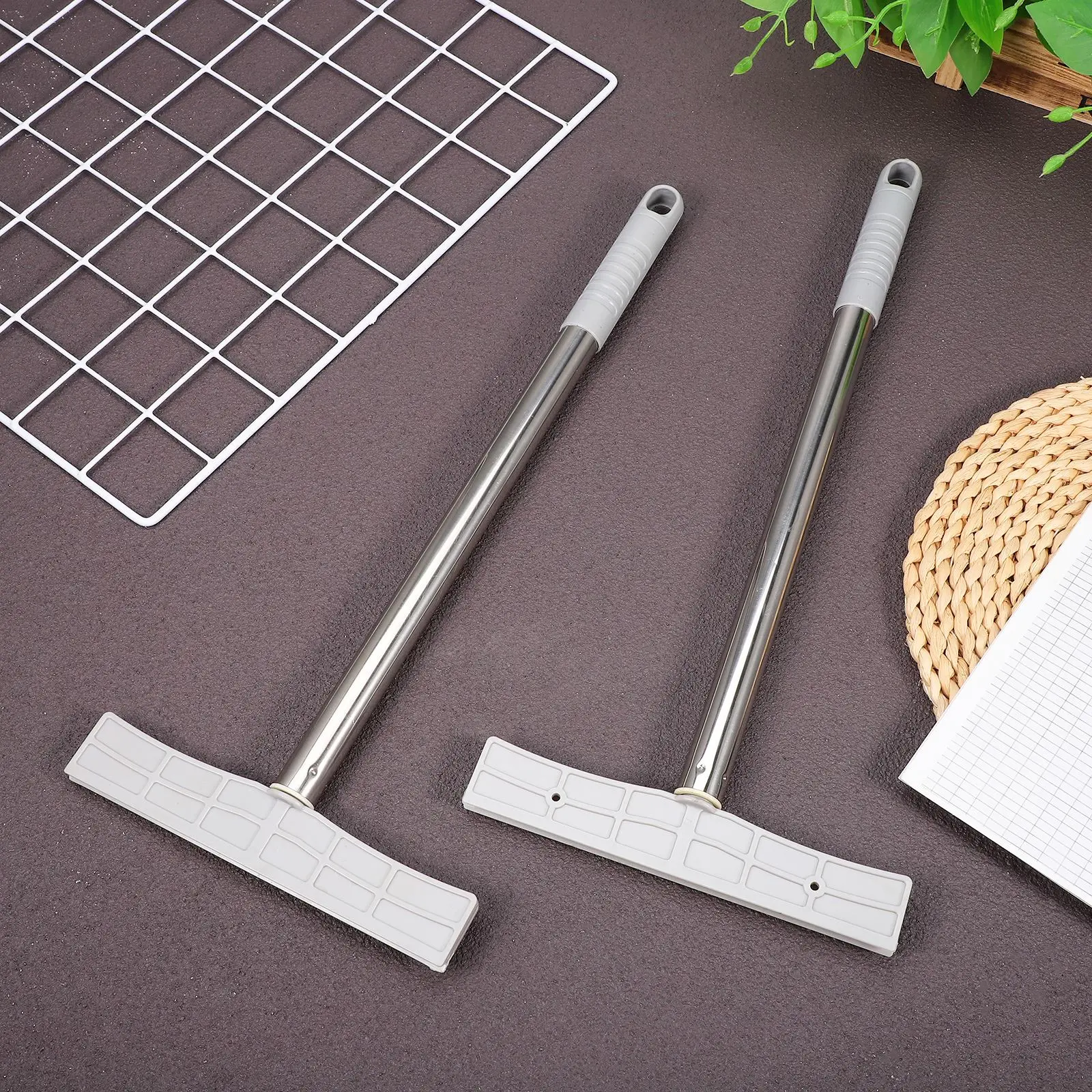 

2Pcs High Placards Parade Signboard Rod Welcome Sign Stick Stainless Steel Signboard Display Hand Rod Outdoor Rod Holder