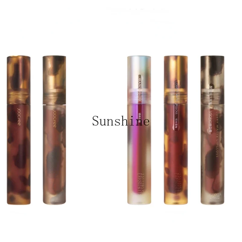 

Lip glaze amber shell mist mirror water light